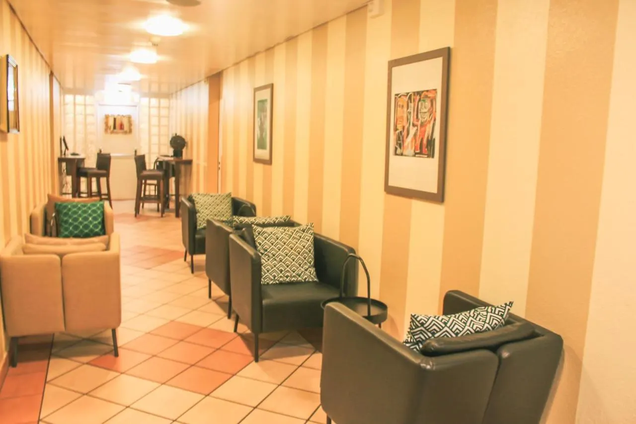 **  Hotel Les Arcades Genève Suisse