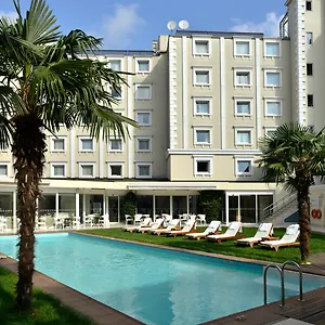 https://holiday-inn-istanbul-city.istanbul-turkeyhotels.com