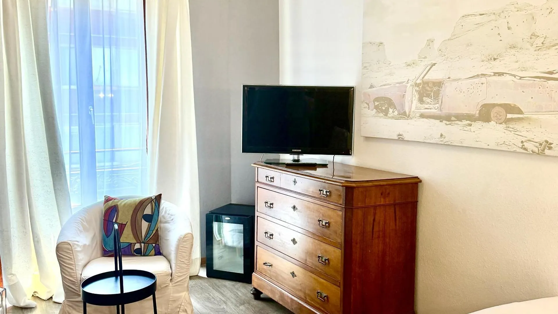 Hotel Les Arcades Geneva Switzerland