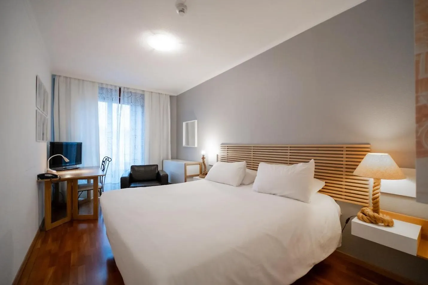 Hotel Les Arcades Geneva Switzerland