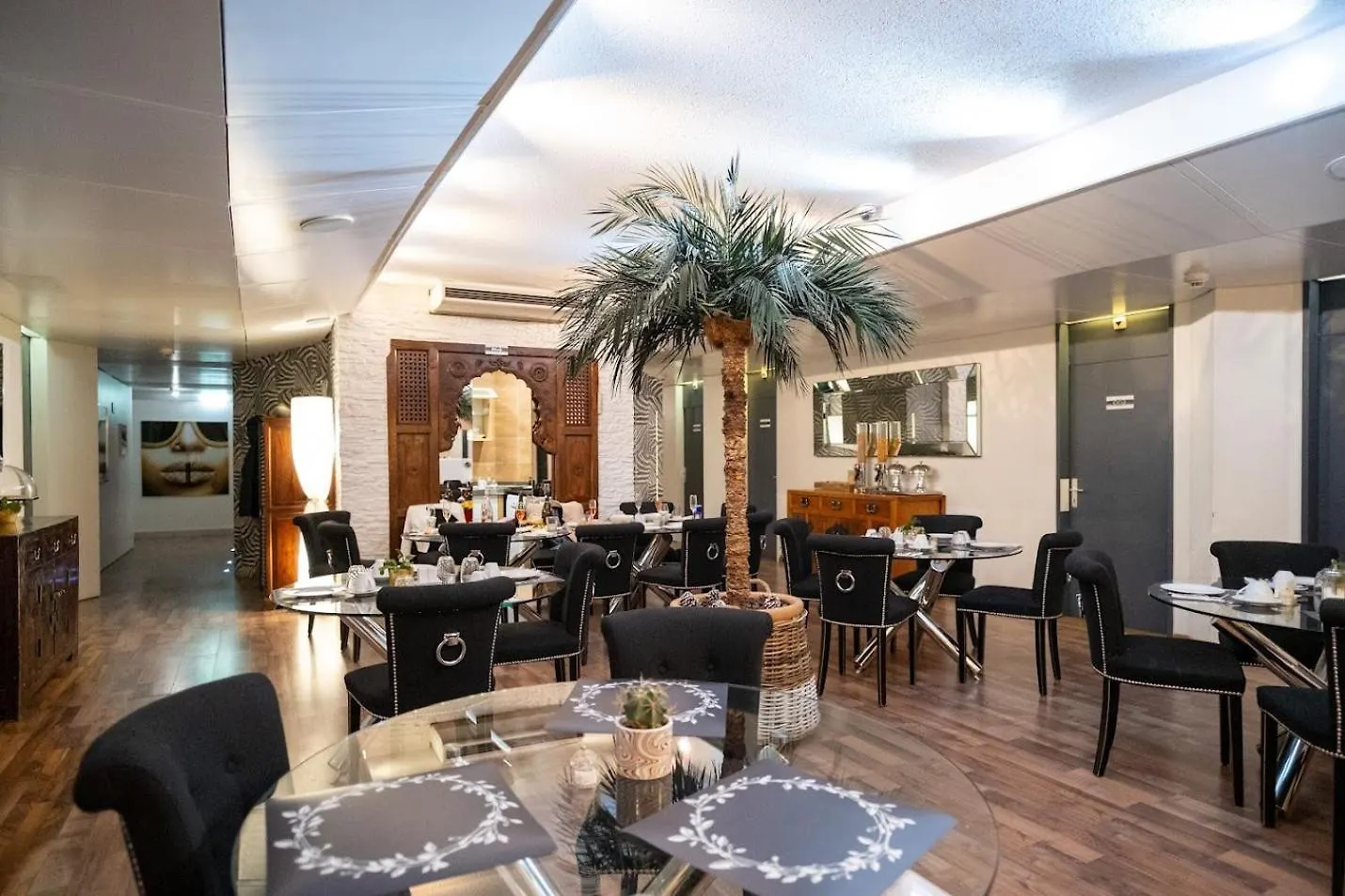 Hotel Les Arcades Geneva 2*,