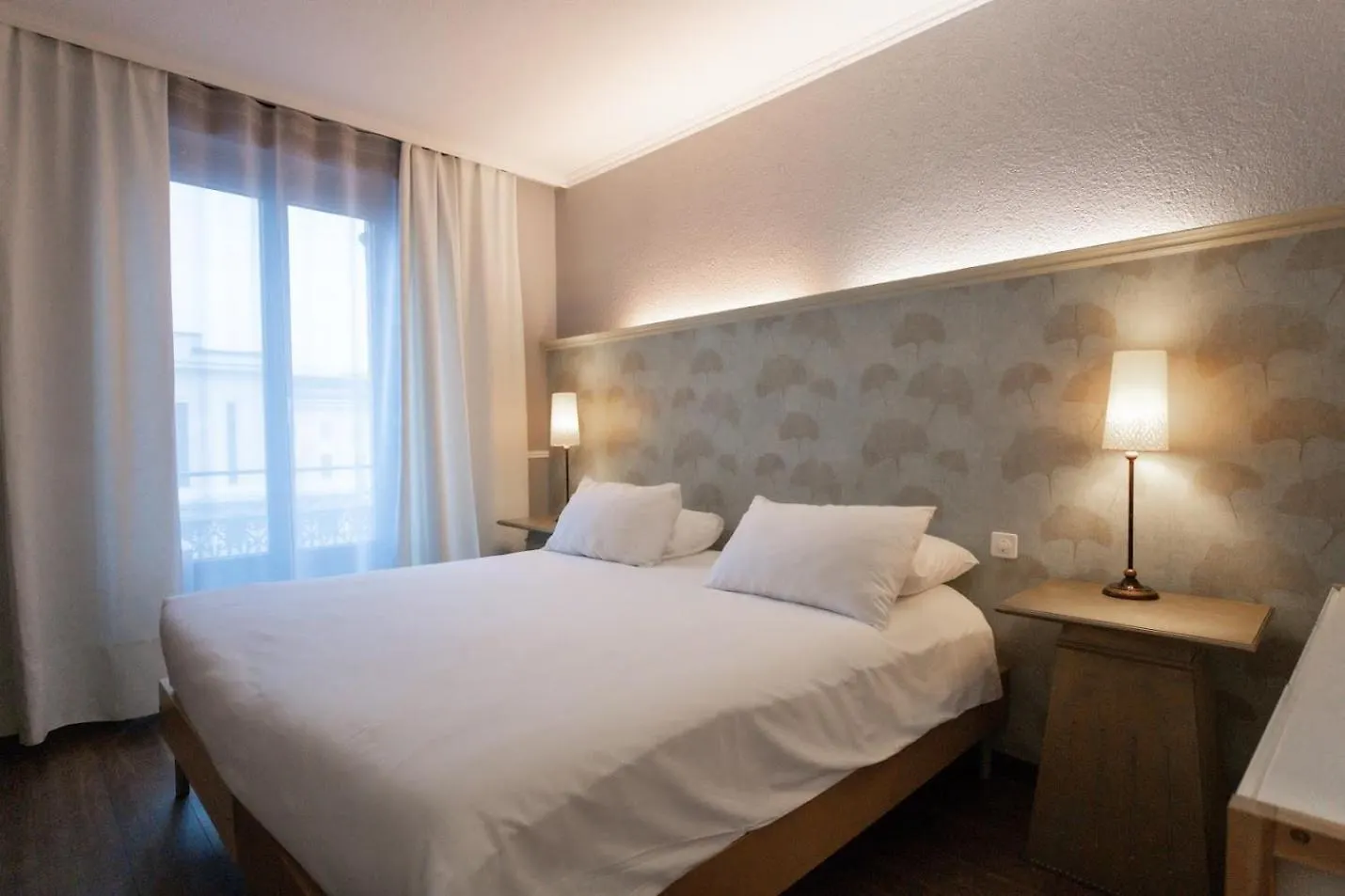 Hotel Les Arcades Geneva Switzerland