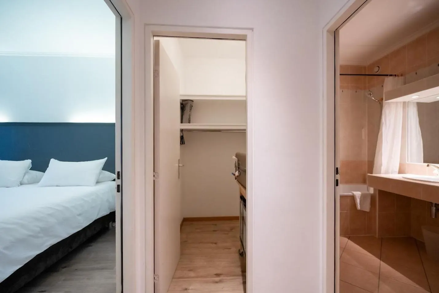 Hotel Les Arcades Geneva 2*,